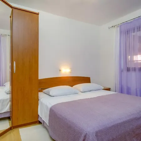 By The Sea Artatore, Losinj - 8008 *